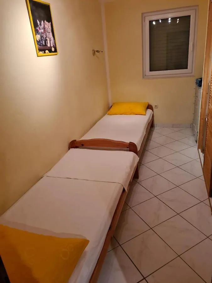 Apartmani Kristina Donji Okrug  Apartment