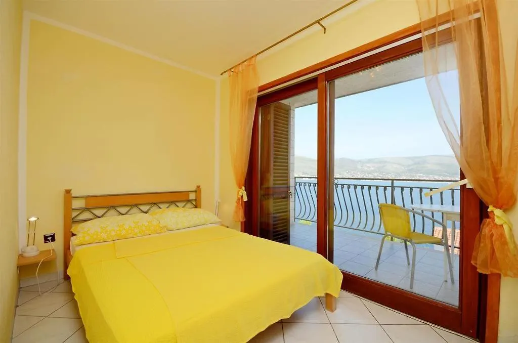Apartmani Kristina Donji Okrug  Apartment