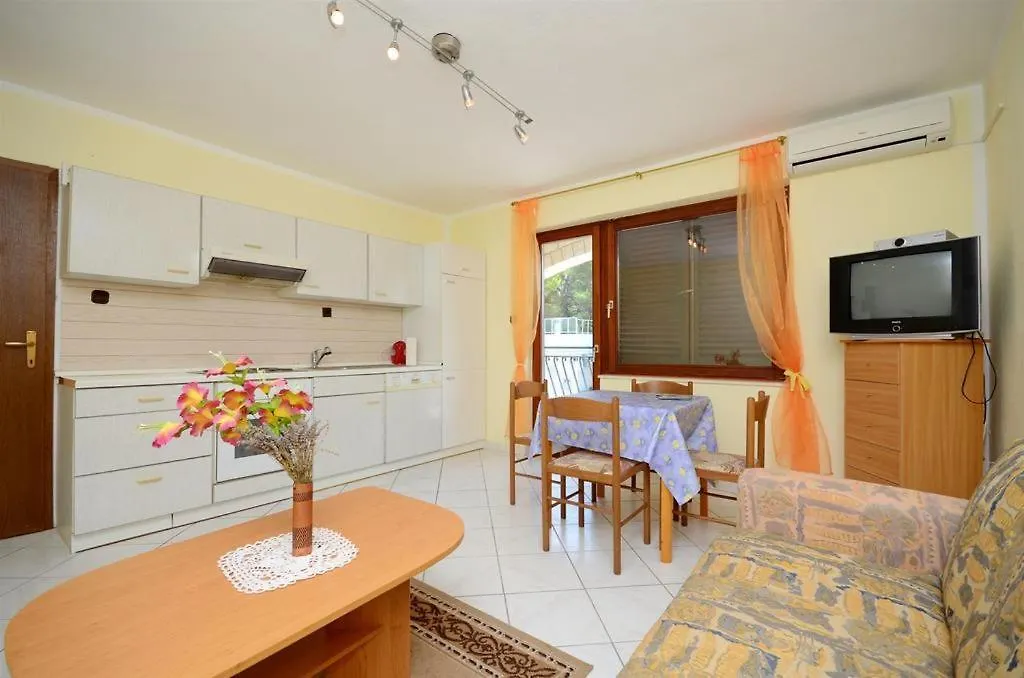 Apartment Apartmani Kristina Donji Okrug
