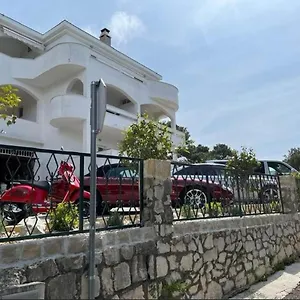 West Point Donji Okrug (Ciovo)
